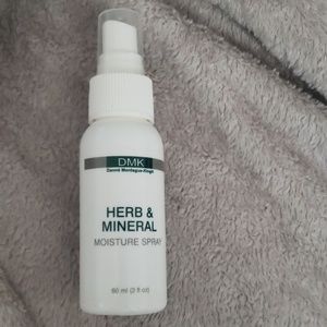DMK Herb & Mineral Moisture Spray